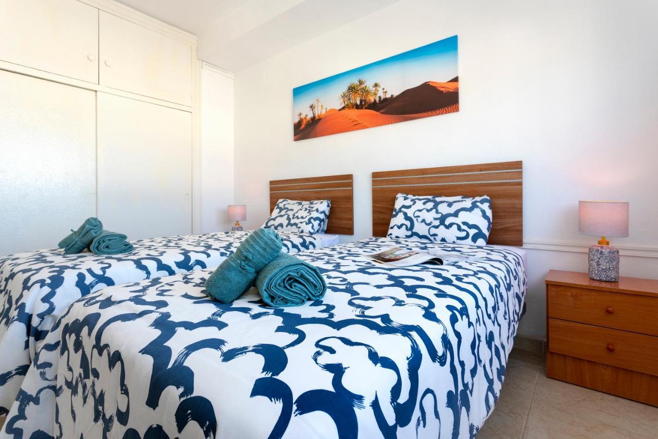 דירות פואנגירולה Fantastico Apartamento A Pie De Playa By Renthas מראה חיצוני תמונה